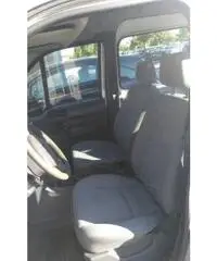 Ford Transit Connect 17 T Diesel Vetrato 5+3 monovolume