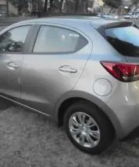 MAZDA 2 1.5 Skyactiv-G 75cv *KM ZERO* Evolve