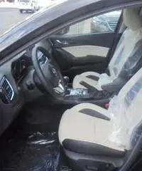 MAZDA 3 1.5 105 CV Skyactiv-D KM ZERO PELLE BIANCA Exceed