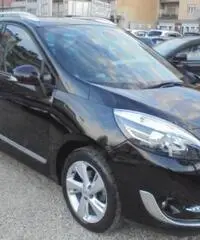 RENAULT Scenic 1.5 dCi 110CV 7 POSTI