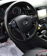 VOLKSWAGEN TOUAREG 3.0 V6 TDI BLUEMOTION 245 CV