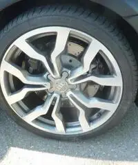 AUDI R8 5.2 V10 FSI quattro R tronic