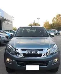 ISUZU D-Max 2.5 Crew Cab Solar 4WD