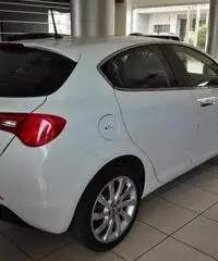 ALFA ROMEO Giulietta 1.6 JTDm-2 105 CV Distinctive