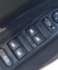 PEUGEOT 3008 1.6 HDi 110CV Premium