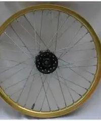 Coppia cerchi con mozzo Yamaha XT prima serie 1986