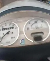 Vespa scuter a 4 tempi 2002