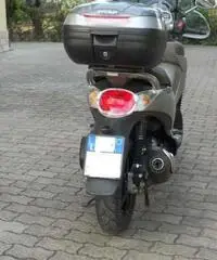 Aprilia Scarabeo 300 s del 2011 con 7113km. COME NUOVA
