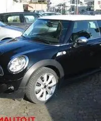 MINI Mini Mini 1.6 16V Cooper S( NAVIG-AUTOMATIK- PELLE-)!!!
