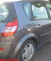 RENAULT Scenic 1.9 dCi Luxe Dynamique