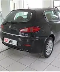 ALFA ROMEO 147 1.9 JTD 5 porte Distinctive