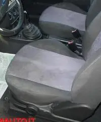 FORD Fiesta 1.2 16V 3p. Ghia !!!!