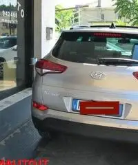 HYUNDAI Tucson 1.7 CRDi XPossible  TETTO APRIBILE!!!