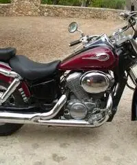 VENDO BELLISSIMA HONDA CUSTOM VT 750