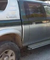 Mitsubishi l200 4x4 cambio automatico 2003
