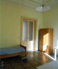 Stanza x ragazza in pieno centro!!