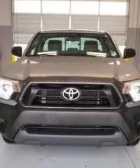 2014 Toyota Tacoma Base 2D cabina regolare RWD