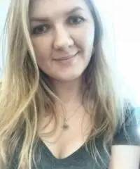 Sono una donna semplice di 34 anni