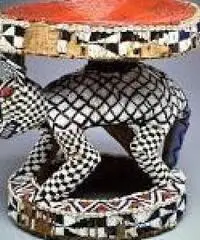 sgabelli sono morthan 100 anni