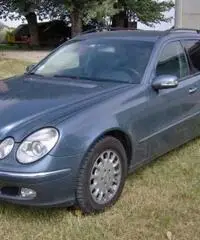 Mercedes-Benz E320 3.2 TurboDiesel-Navigatore