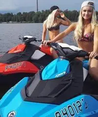 Compro moto d'acqua pagamento immediato