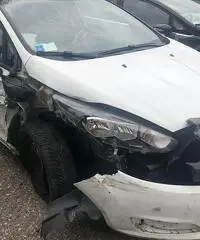 compro auto incidentate t.3355609958