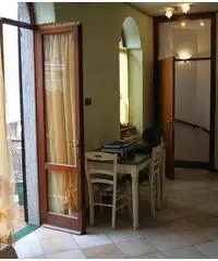 casa lago iseo  loc. riva di solto (BG) via principale centro storico