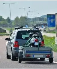 traino e trasferimento caravan roulotte