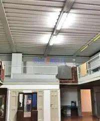 Capannone a Camaiore