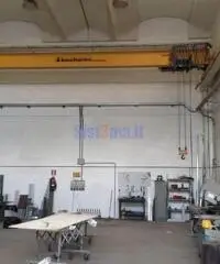 Capannone a Viareggio con carroponte