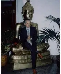 Cerco donna per relazione stabile.