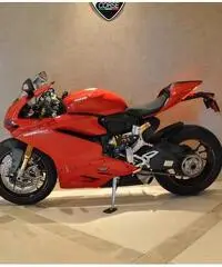 2017 Ducati SUPERBIKE 1299 PANIGALE S
