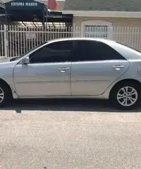 2005 Toyota Camry LE V6