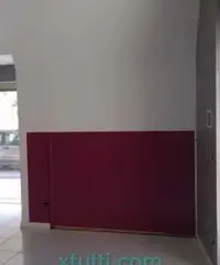 AFFITTASI LOCALE COMMERCIALE In zona Municipio, centralissim