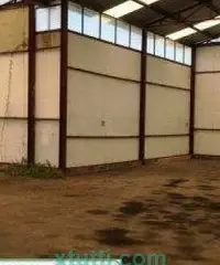 Capannone uso laboratorio- magazzino mq 870 A-629