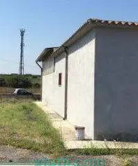 Capannone uso laboratorio/magazzino mq 107 A-628