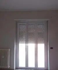 PRIVATO VENDE TRILOCALE + SERVIZI A 15 KM. DA TORINO