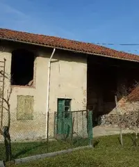 Villafranca d’Asti (AT) - Casale indipendente - 15 locali