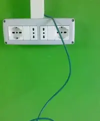 NEGOZIO FRONTE STRADA