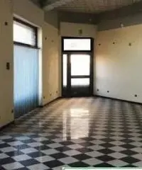 Negozio mq 120, Tivoli, Via Tiburtina