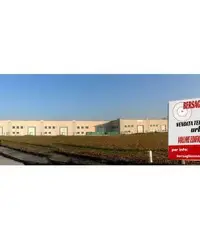 Terreno commerciale di 8000 mq. - zona urbanizzata