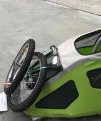 Rimorchio passeggino bici per cagnolino