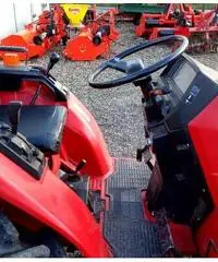 Trattore MITSUBISHI con fresa