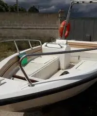 Barca e motore. leggere bene