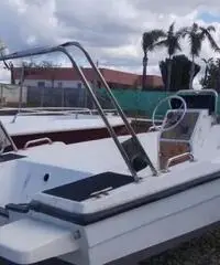 Open mt 4,80 in ottimi condizioni