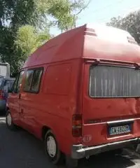 Camper puro 2000 a benzina con impianto a GPL