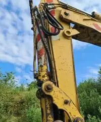 Escavatore Gommato COLMAR K101