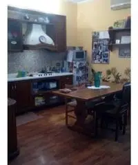 Villa su 2 livelli con dependance-1600mq.terreno