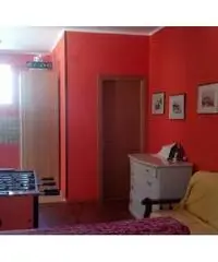 Villa su 2 livelli con dependance-1600mq.terreno