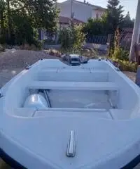 Barca con motore evinrude 9.9 cv